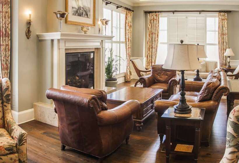 هتل Hampton Inn & Suites Savannah Historic District