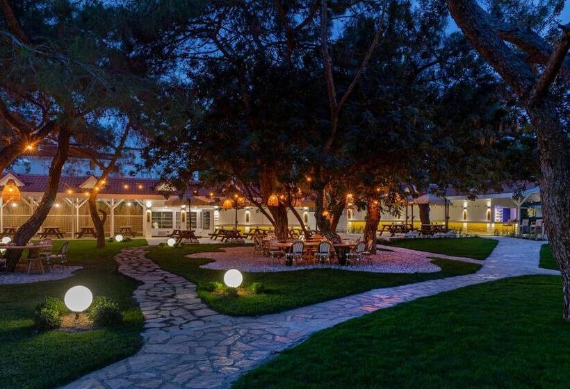 هتل Martı Myra   Ultra All Inclusive