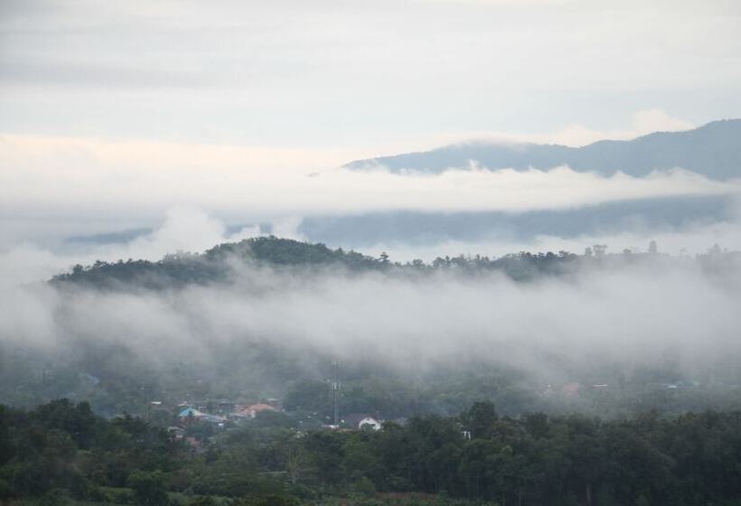 هتل Phu Chaisai Chiang Rai Mountain Resort
