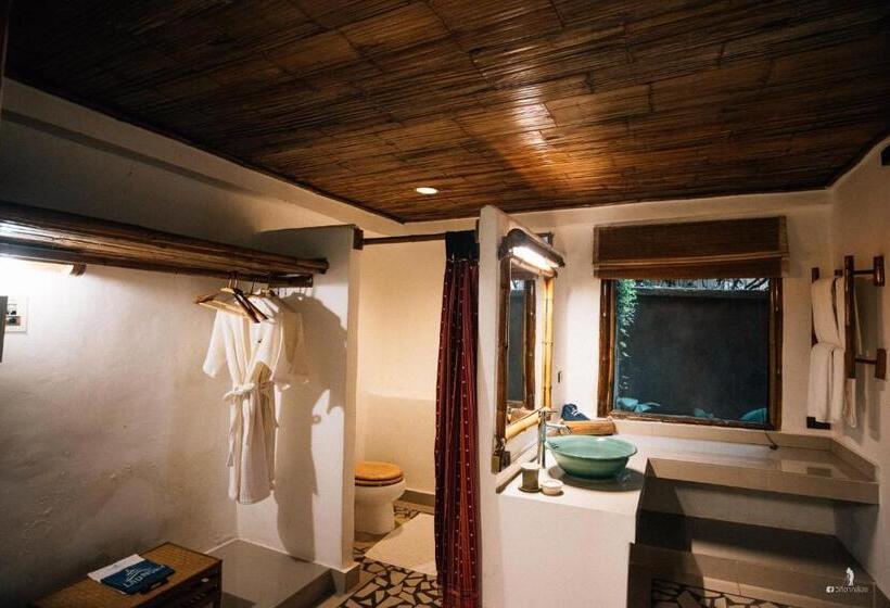 هتل Phu Chaisai Chiang Rai Mountain Resort
