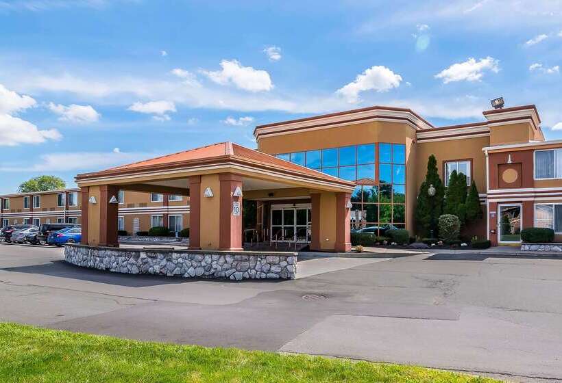 هتل Quality Inn & Suites Albany Airport