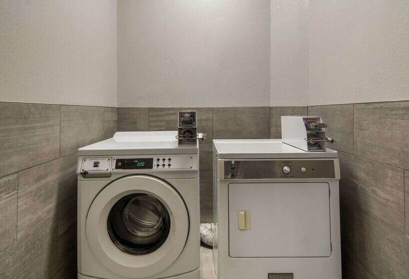 فندق Quality Inn & Suites