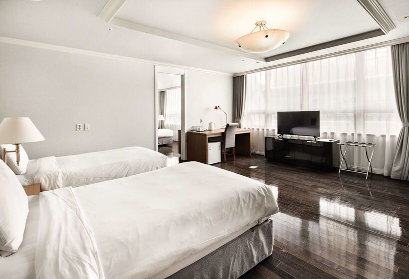 Ramada Hotel And Suites Seoul Namdaemun