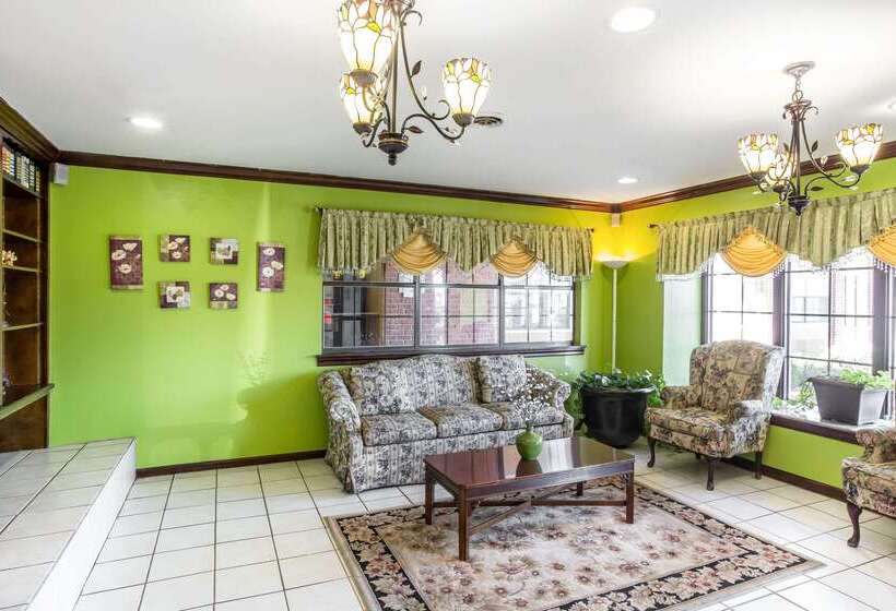 فندق Rodeway Inn & Suites