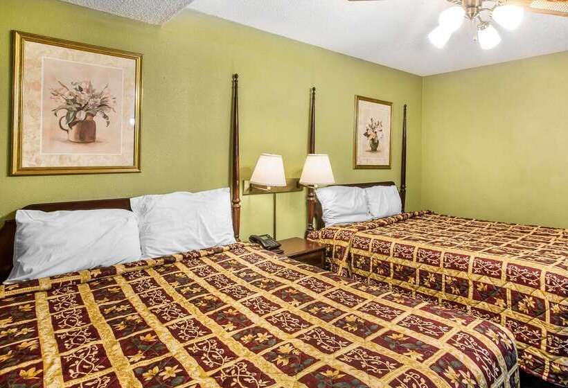 فندق Rodeway Inn & Suites