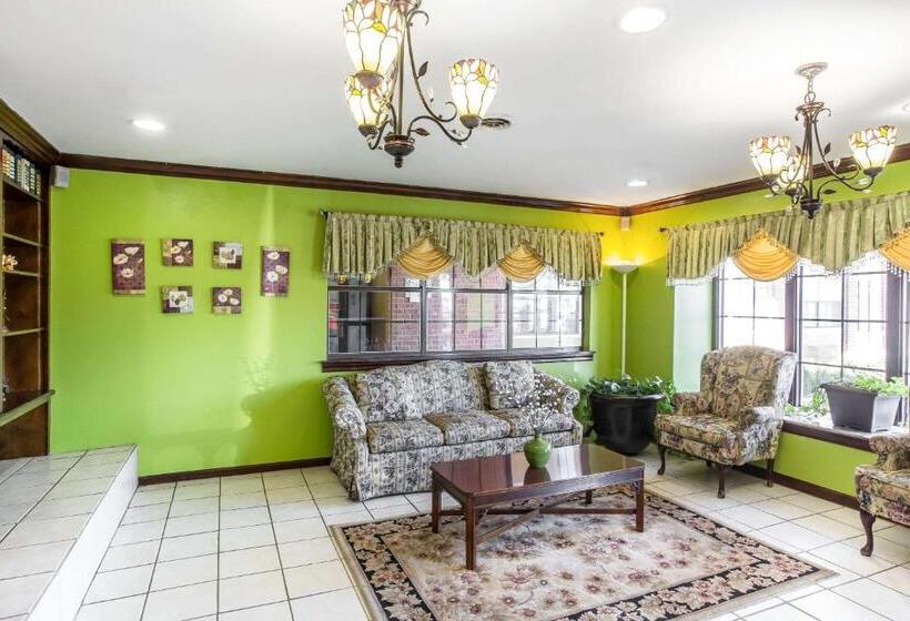 فندق Rodeway Inn & Suites