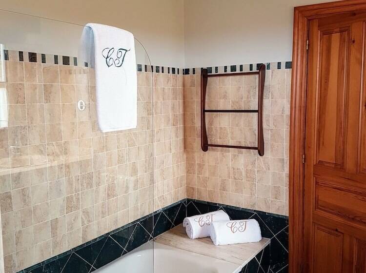 هتل روستایی Casona De Tresali