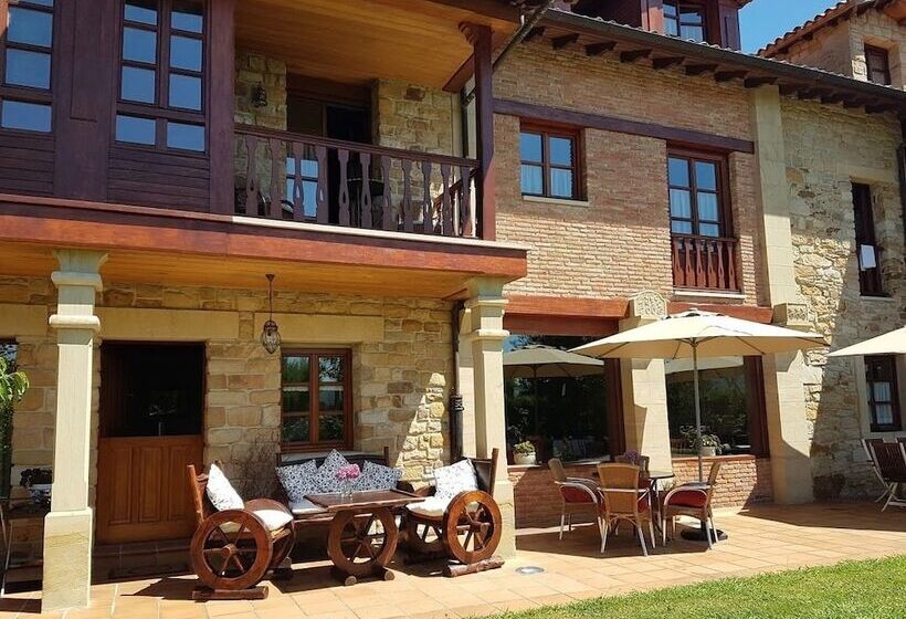 هتل روستایی Casona De Tresali