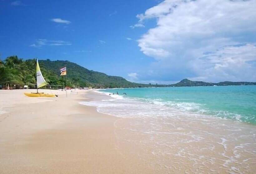 فندق Shasa Resort   Luxury Beachfront Suites