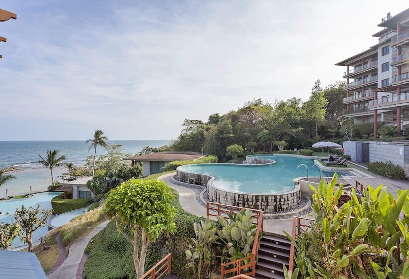 호텔 Shasa Resort   Luxury Beachfront Suites