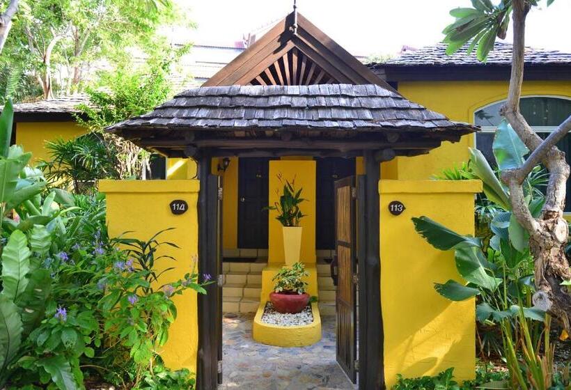 בית מלון כפרי Supatra Hua Hin Resort