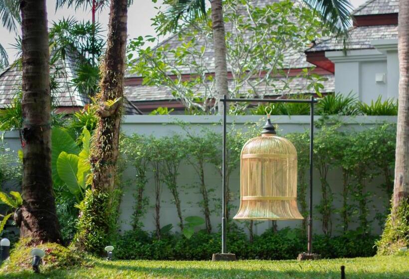هتل The Bell Pool Villa Resort Phuket