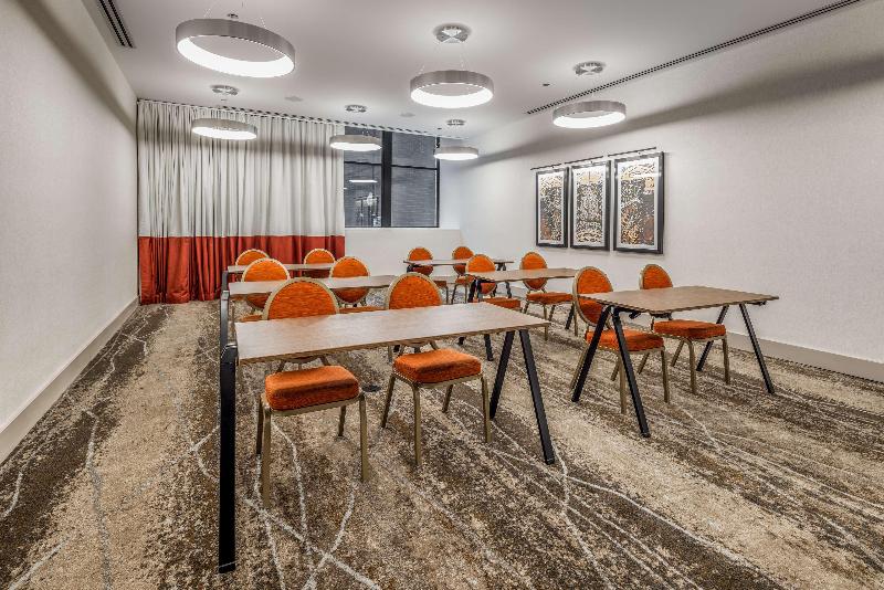 בית מלון כפרי Hilton Garden Inn Chicago Central Loop