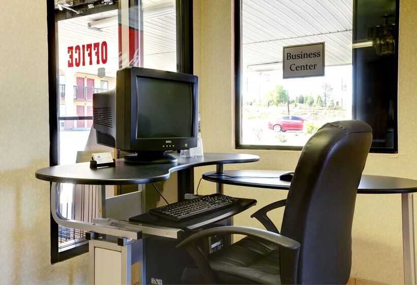 هتل Americas Best Value Inn & Suites Macon
