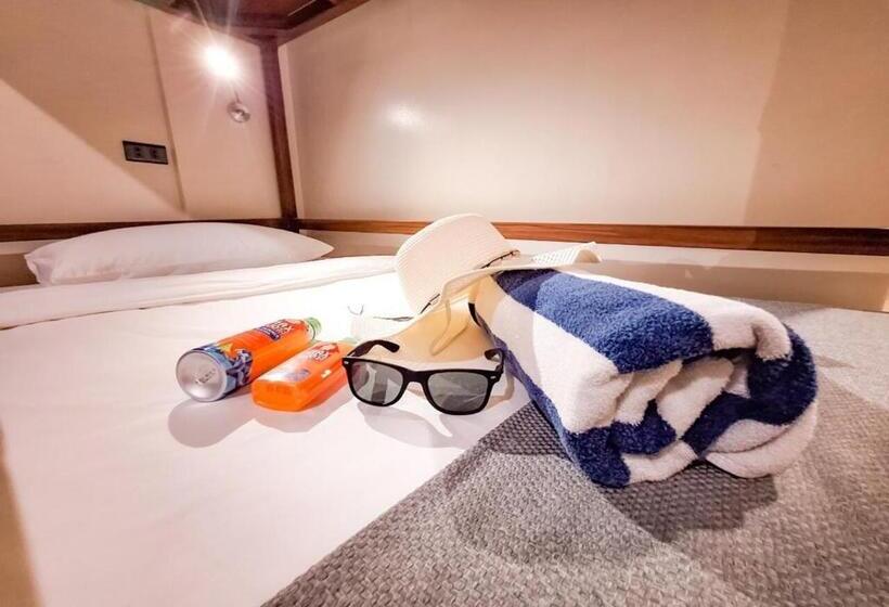 فندق Boracay Ocean Club Beach Resort