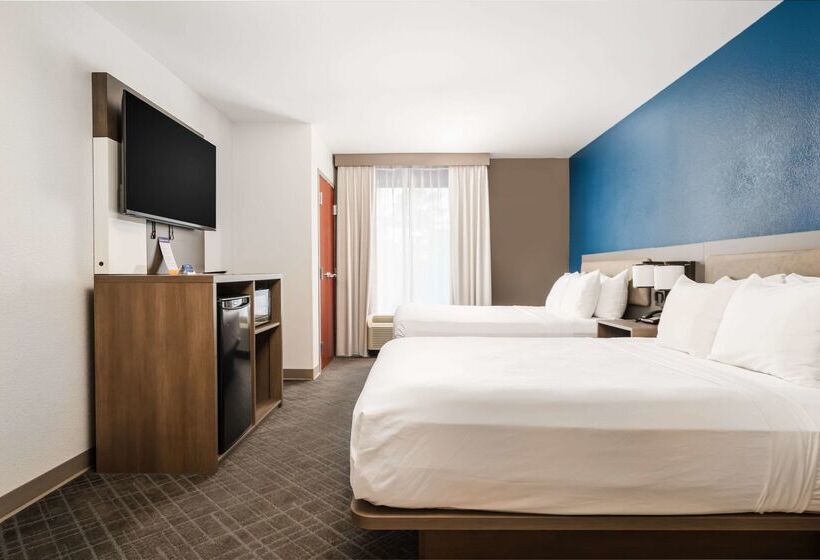 هتل Comfort Suites Columbia Northeast  Fort Jackson