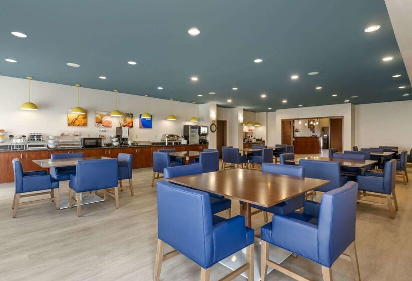 هتل Comfort Suites Conference Center Rapid City