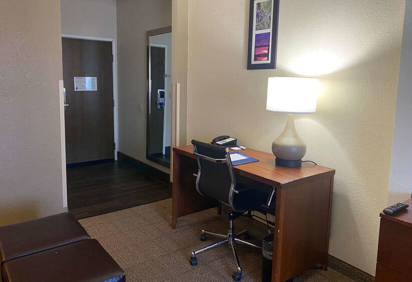 בית מלון כפרי Comfort Suites Peoria I 74