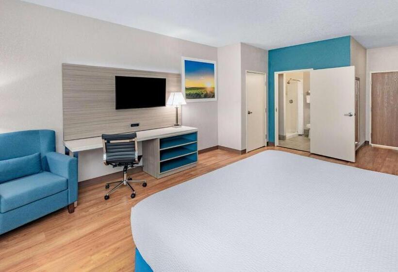 호텔 Days Inn & Suites By Wyndham San Antonio Near Frost Bank Center