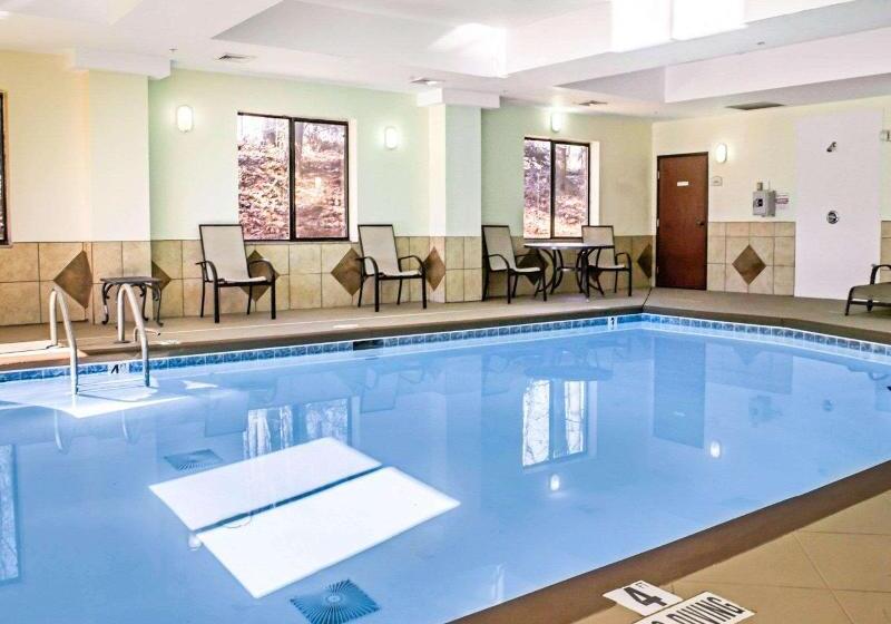 هتل Fairfield By Marriott Inn & Suites Greensboro Coliseum Area