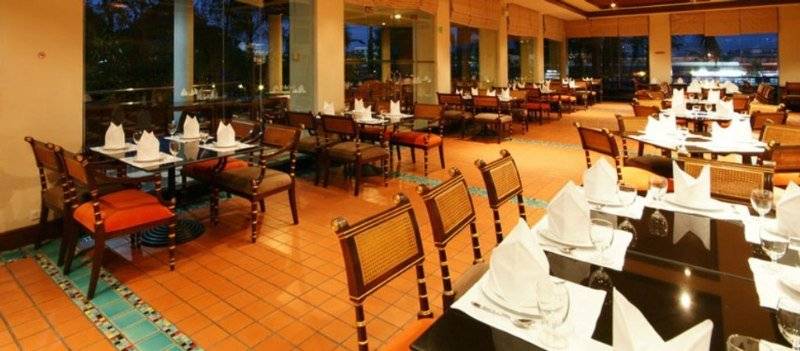 Отель The Grand Riverside
