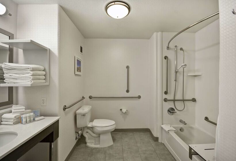 هتل Hampton Inn & Suites Yuma