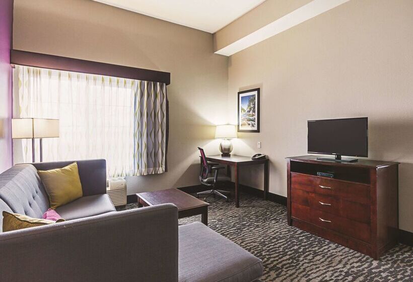 هتل La Quinta By Wyndham Fresno Northwest