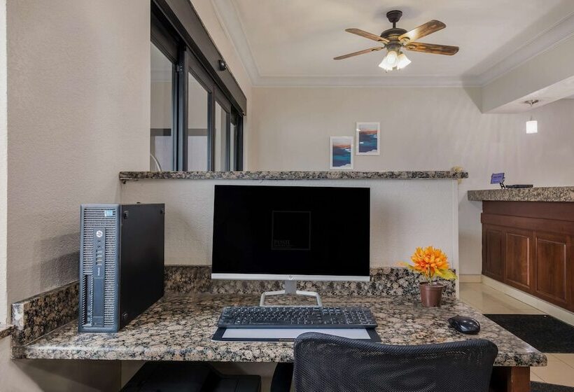 هتل Mainstay Suites Joliet I80