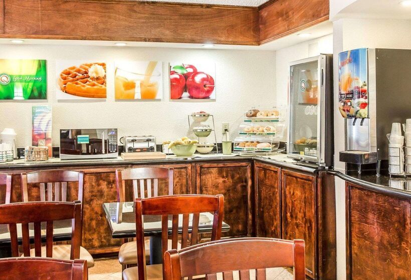 هتل Quality Inn & Suites Coliseum