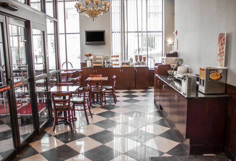 فندق Quality Inn Long Island City  Queensboro Bridge