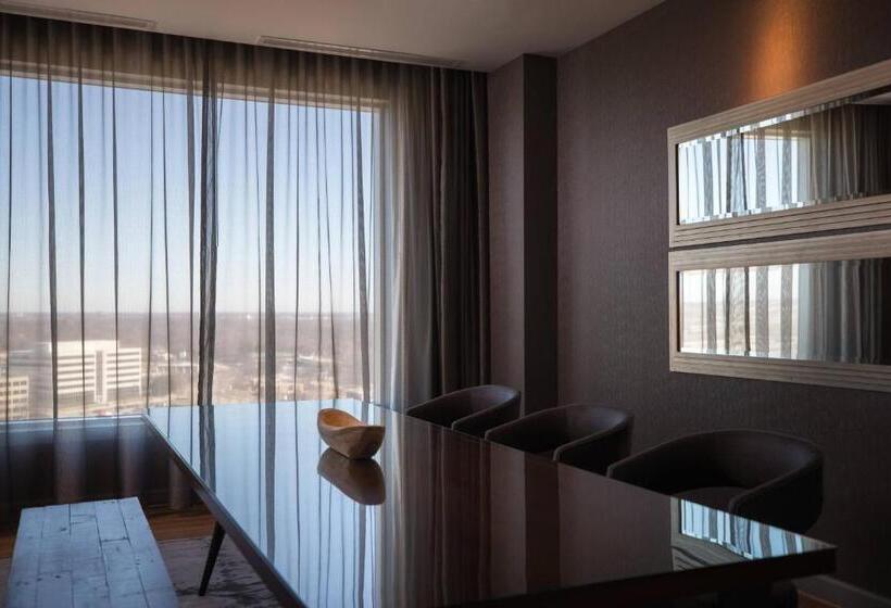 هتل Renaissance Schaumburg Convention Center