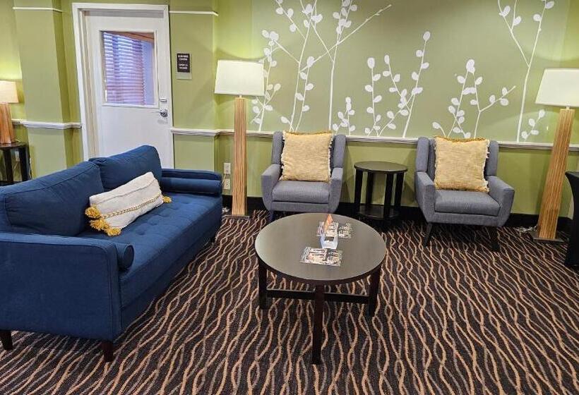 هتل Sleep Inn & Suites Airport