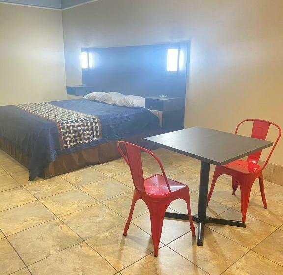 هتل Texas Inn & Suites Mcallen At La Plaza Mall And Airport