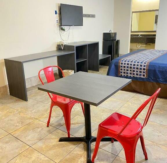 هتل Texas Inn & Suites Mcallen At La Plaza Mall And Airport