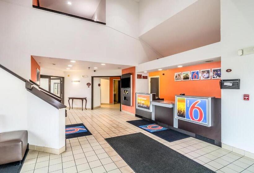 Motel 6 Harvey, Il