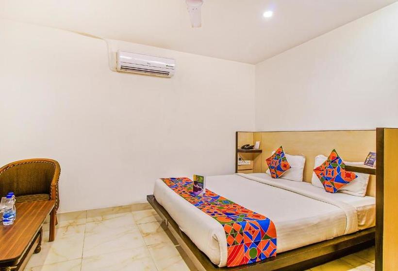 Fabhotel White Klove Paharganj