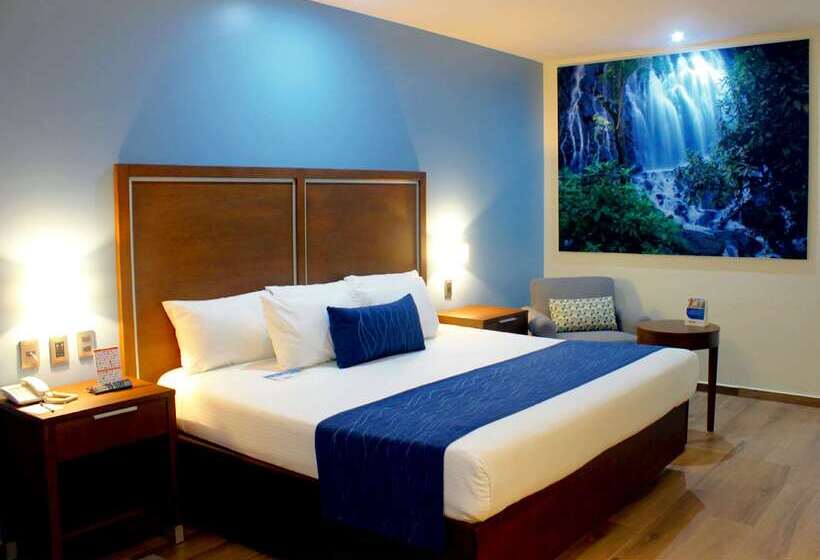 فندق Comfort Inn Monterrey Norte