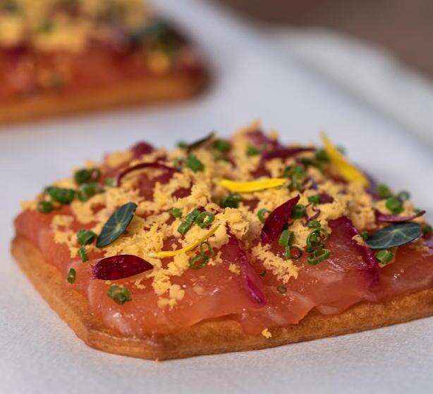 هتل Andronis Luxury Suites