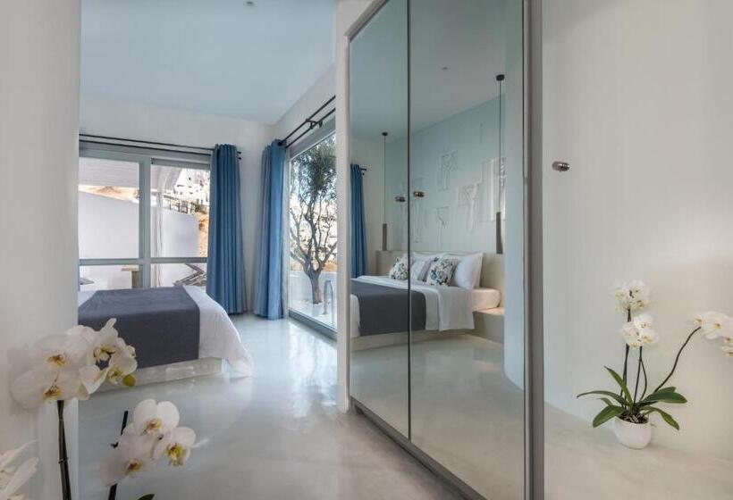 هتل Andronis Luxury Suites