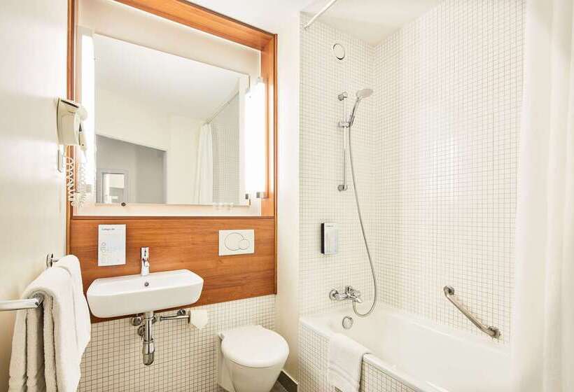 Отель Campanile łódź