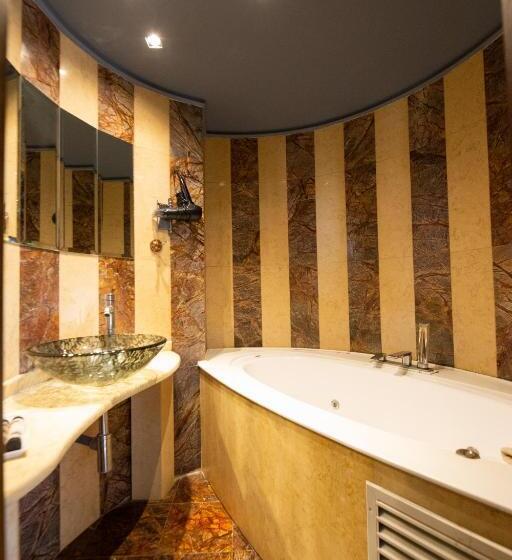 فندق Civitas Suites