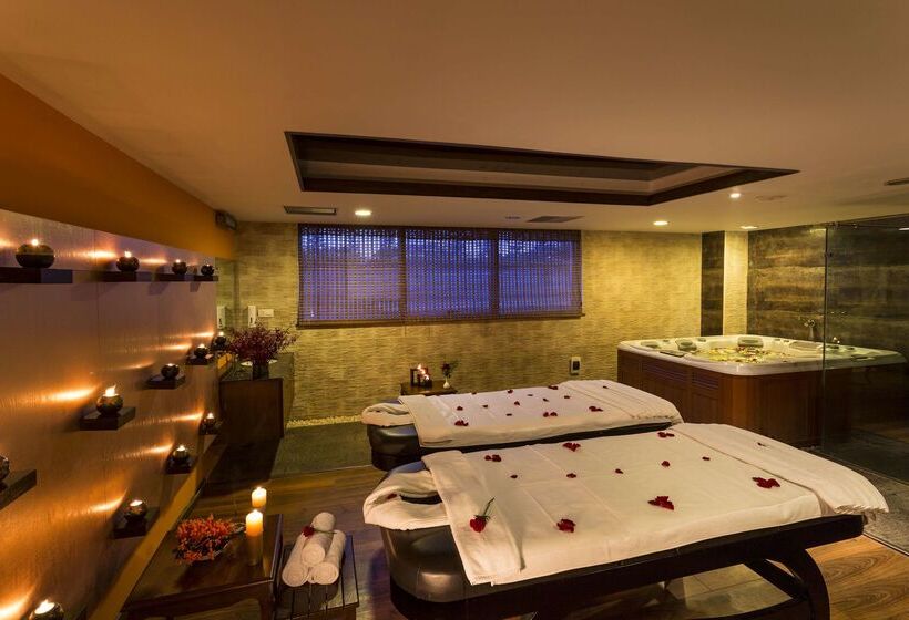 酒店 Clarks Exotica Convention, Resort & Spa