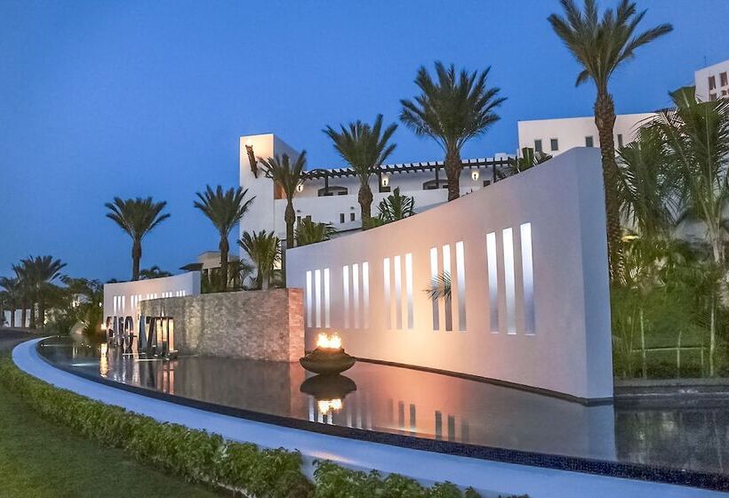 هتل Cabo Azul, A Hilton Vacation Club