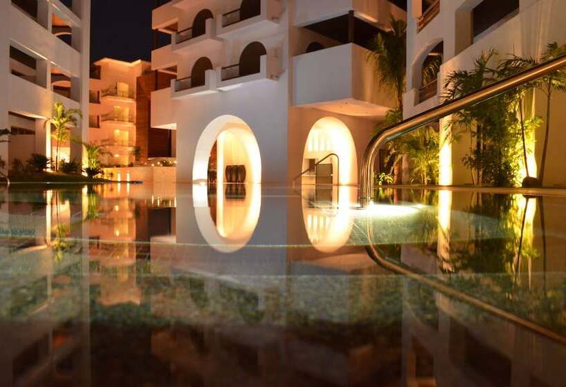 هتل Cabo Azul, A Hilton Vacation Club