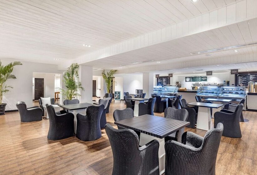 هتل Cabo Azul, A Hilton Vacation Club