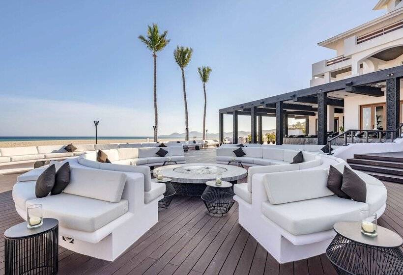هتل Cabo Azul, A Hilton Vacation Club