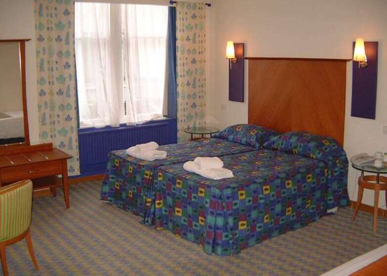 호텔 Travelodge Edinburgh Central Rose Street
