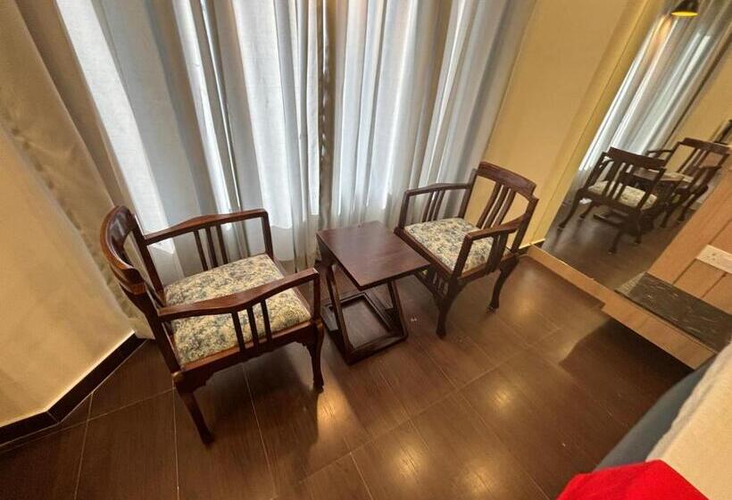 فندق Maya International