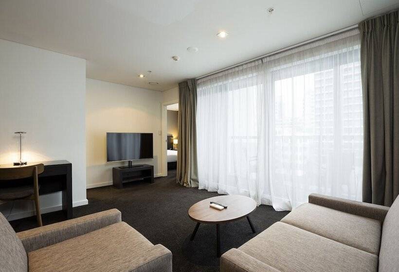 هتل Nesuto Stadium