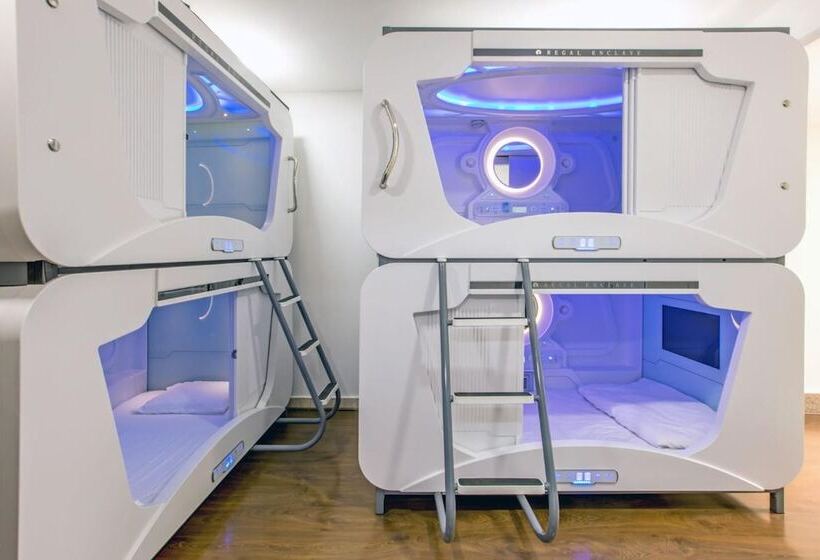 فندق Regal Enclave